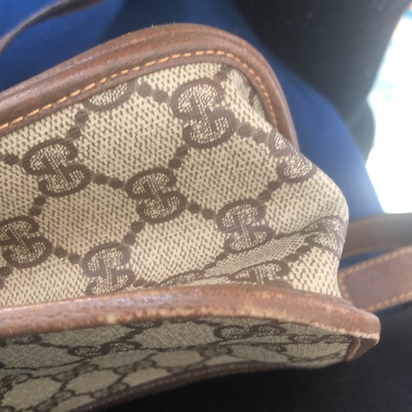 Vintage Gucci Crossbody Bag - Picture 3 of 7